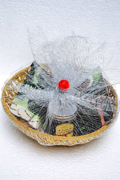 All-natural foods Celebration Gift Hamper