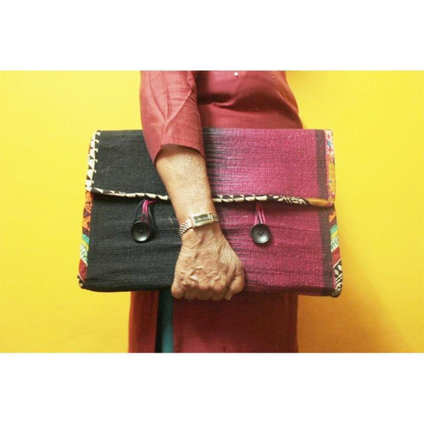 Laptop Sleeve Made with Hibiscus Fibre - Maroon (38.1cm)