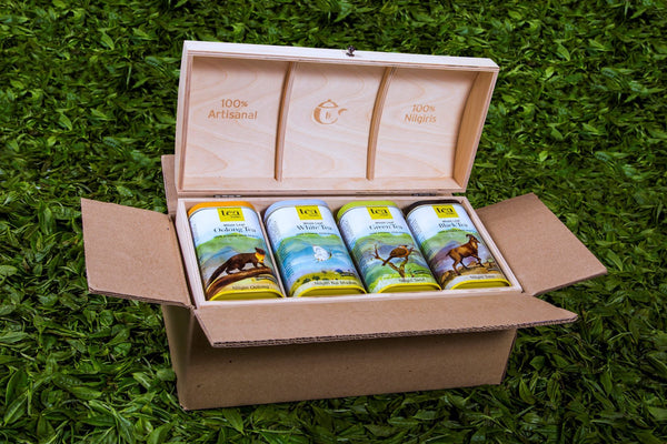 Gift Box (Organic Loose Leaf Teas) - Set of 4 with wooden case