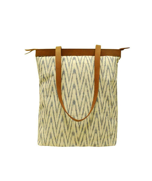 Tote Bag (07) - Grey and White Ikat Print