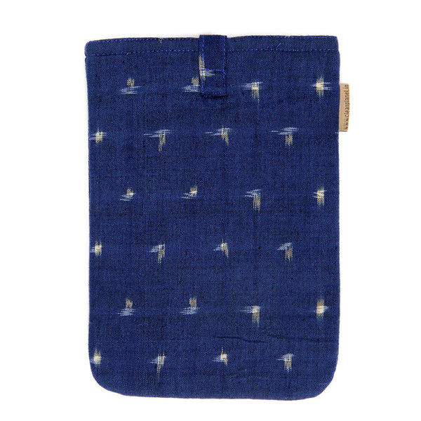 Ikat Print Tablet Sleeve (03) - Blue and White