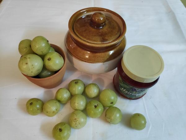 Amla- Vusirikai Pickle, 1 Kg