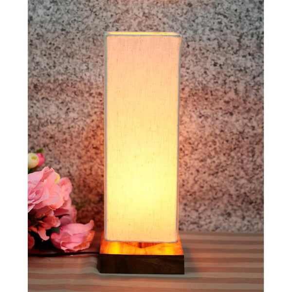 Handcrafted Decorative Table Lamp in Sheesham Wood