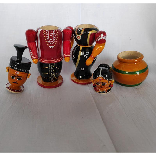 Wooden Buttabomma Marriage Couple Crafted by Etikoppaka Artisans