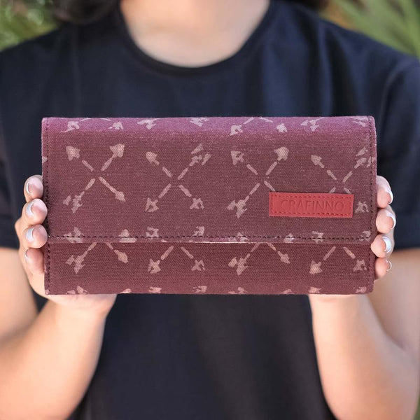 Handcrafted Garnet Arrows Wallet