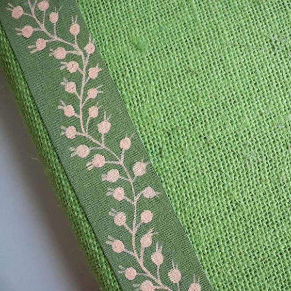 Handmade Jute Diary 2019: Green with Yellow Stripes (Floral Design) - 400 pages