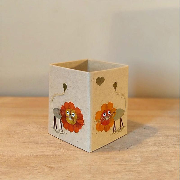 Handcrafted Pencil Holder with Handpressed Flowers (Brown Lion)