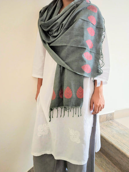 Handloom Grey Cotton Dhakai Jamdani Stole created by traditional artisans from East India