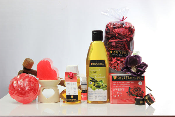 Soulflower Rose Heart Gift Set