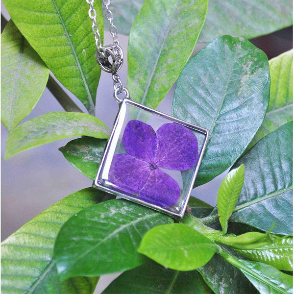 Rhombus-Shaped Pendant Necklace with Hand-Pressed Purple Hydrangea