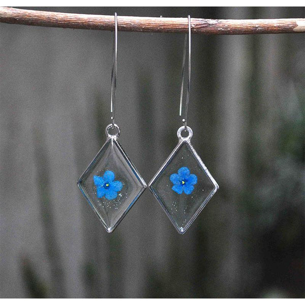 Diamond-Shaped Earrings with  Hand-Pressed Forget-Me-Nots