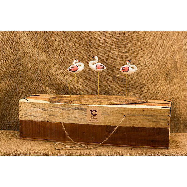 Handmade Wooden Decorative Bird Stand - Flamingo Mount