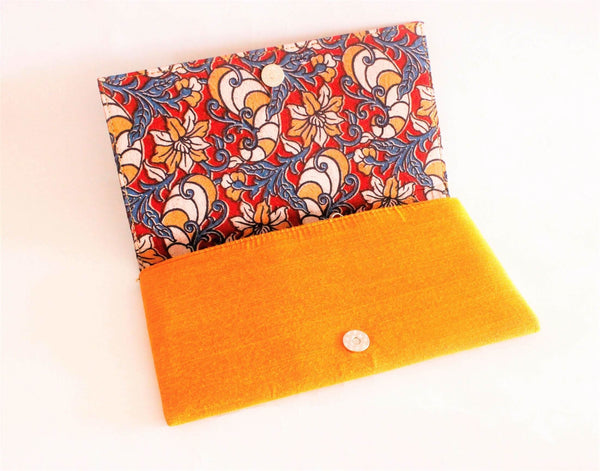Naturally Dyed Red Kalamkari Clutch