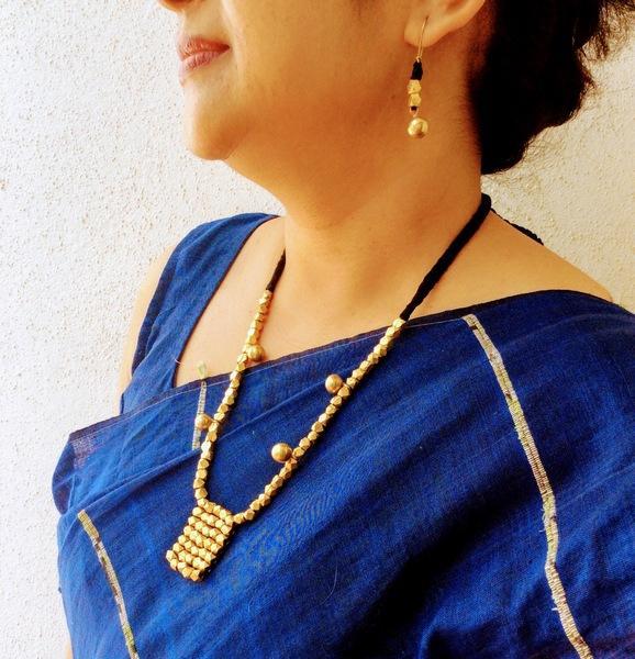 Handmade Adjustable length Beaded Pendant Set