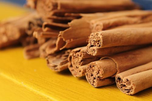 Honey and Spice Ceylon Cinnamon (50gms)