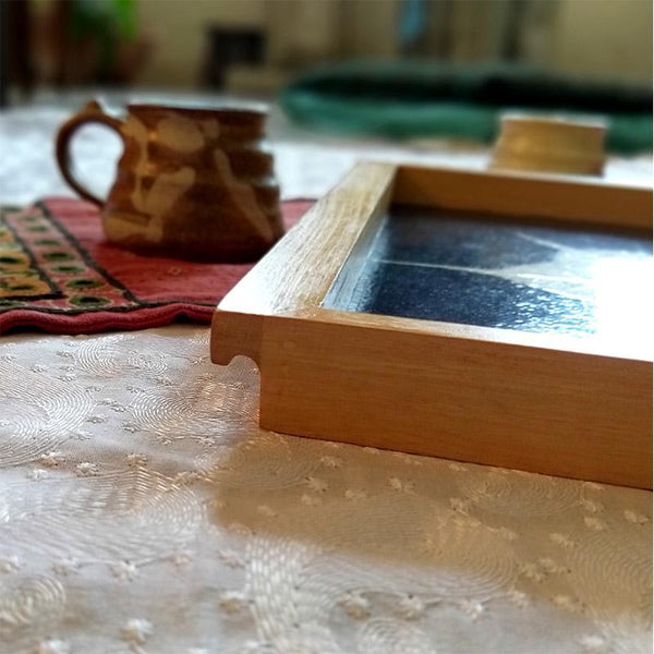 Handcrafted Square Serving Tray embellished with a Dried Peepal Leaf (White)
