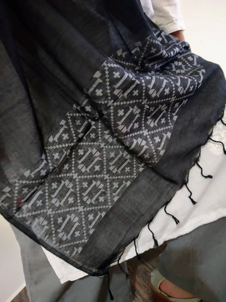 Handloom Black White Cotton Dhakai Jamdani Stole created by traditional artisans from East India